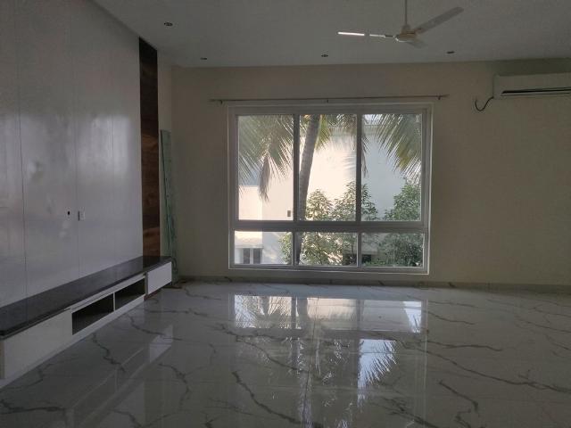 Rental | 3 BHK + Pooja Room 4500 Sq.Ft. Apartment in Choice Jubilee 211