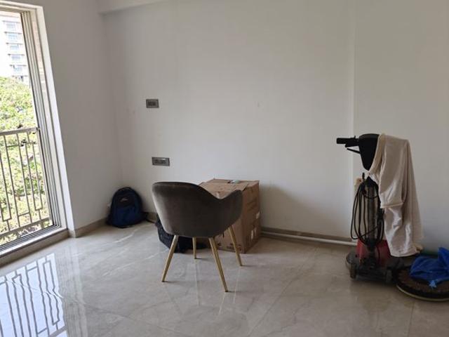 Rental | 3 BHK + Pooja Room 800 Sq.Ft. Apartment in Orchid CHS Majiwada