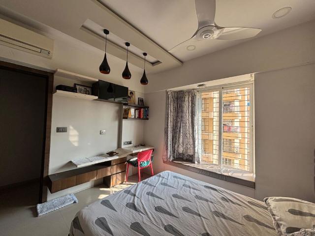 Rental | 3 BHK + Pooja Room 930 Sq.Ft. Apartment in Dosti Imperia Phase I