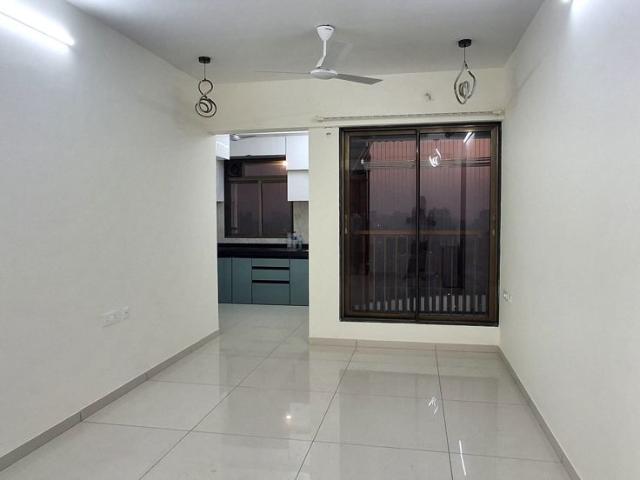 Rental | 3 BHK + Pooja Room 1000 Sq.Ft. Apartment in Chandak 34 Park Estate D Wing