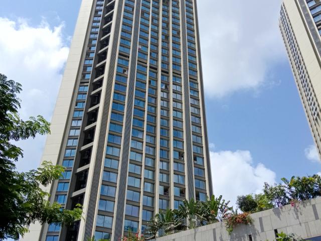Rental | 3 BHK + Pooja Room 1000 Sq.Ft. Apartment in Oberoi Sky City