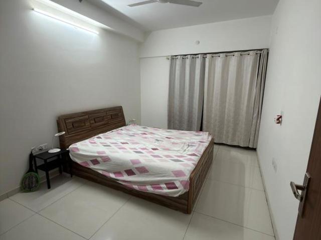 Rental | 3 BHK + Pooja Room 1100 Sq.Ft. Apartment in Amanora Future Towers