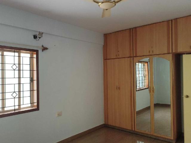 Rental | 3 BHK + Pooja Room 1300 Sq.Ft. Apartment in Kristal Campus II