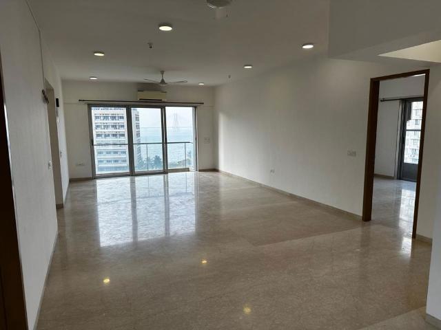 Rental | 3 BHK + Pooja Room 1318 Sq.Ft. Apartment in Suraj Tranquil Bay 1