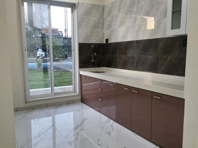 Rental | 3 BHK + Pooja Room 1350 Sq.Ft. Apartment in The Wadhwa Platina
