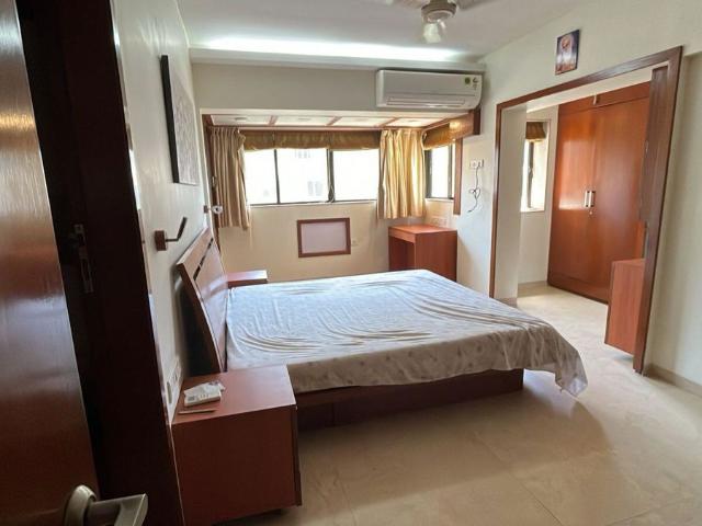 Rental | 3 BHK + Pooja Room 1450 Sq.Ft. Apartment in Sarnath Apartment Cumbala Hill