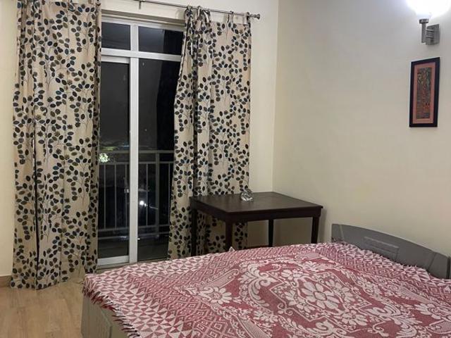 Rental | 3 BHK + Pooja Room 1500 Sq.Ft. Apartment in Arun Vihar Sector 37