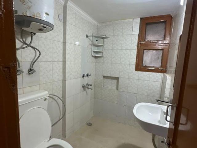 Rental | 3 BHK + Pooja Room 1500 Sq.Ft. Apartment in Dwarka