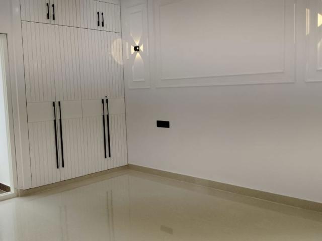 Rental | 3 BHK + Pooja Room 1500 Sq.Ft. Apartment in Sector 6 Dwarka