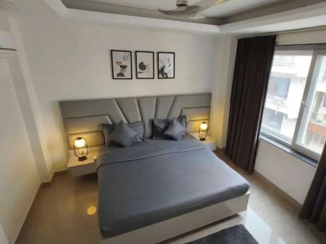 Rental | 3 BHK + Pooja Room 1502 Sq.Ft. Apartment in Hazratganj