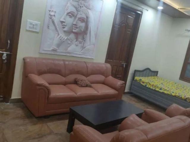 Rental | 3 BHK + Pooja Room 1502 Sq.Ft. Apartment in Lalbagh