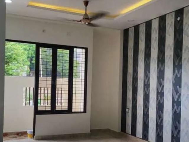 Rental | 3 BHK + Pooja Room 1550 Sq.Ft. Apartment in Hazratganj