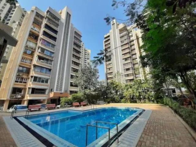 Rental | 3 BHK + Pooja Room 1550 Sq.Ft. Apartment in Lokhandwala Complex