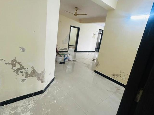 Rental | 3 BHK + Pooja Room 1550 Sq.Ft. Apartment in Parwana Apartments