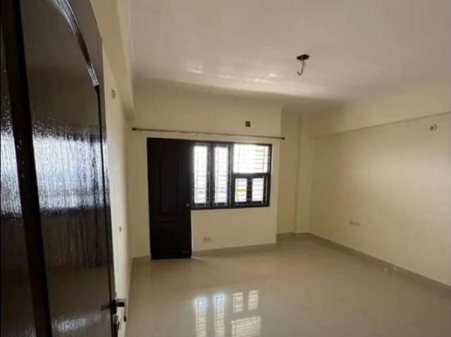 Rental | 3 BHK + Pooja Room 1560 Sq.Ft. Apartment in Gomti Nagar
