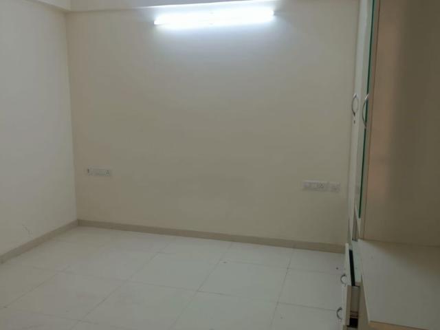 Rental | 3 BHK + Pooja Room 1600 Sq.Ft. Apartment in DS Max Skycity