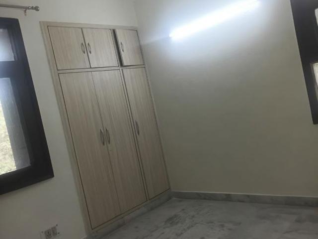 Rental | 3 BHK + Pooja Room 1600 Sq.Ft. Apartment in Dwarka
