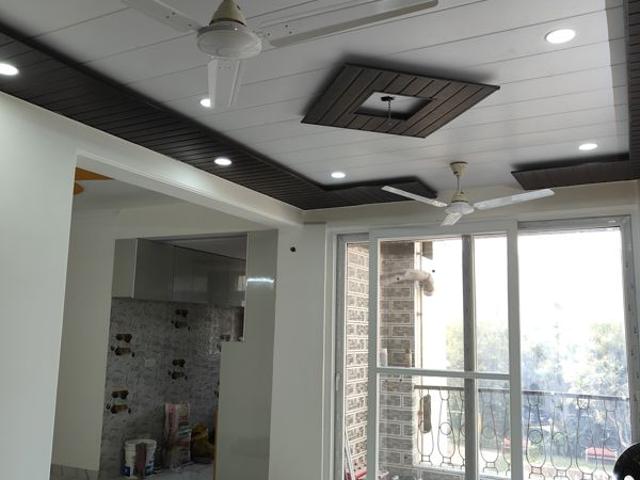 Rental | 3 BHK + Pooja Room 1650 Sq.Ft. Apartment in Varun Enclave