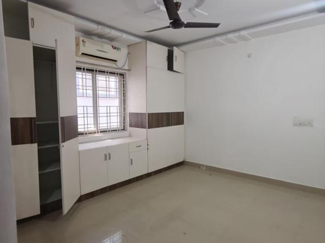 Rental | 3 BHK + Pooja Room 1650 Sq.Ft. Apartment in Venkat Enclave Hitech City