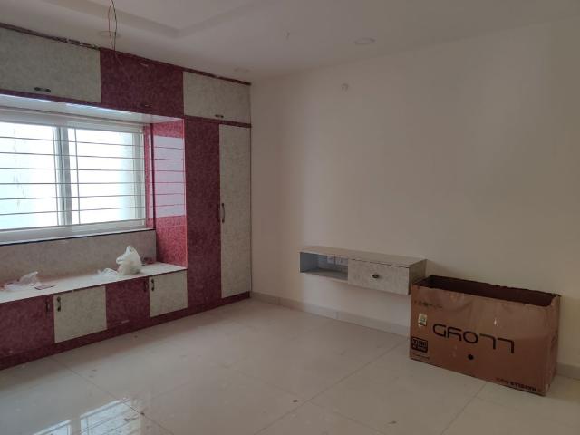 Rental | 3 BHK + Pooja Room 1700 Sq.Ft. Apartment in Aditya Capitol Heights