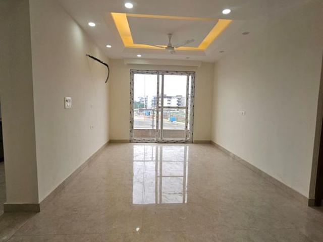 Rental | 3 BHK + Pooja Room 1700 Sq.Ft. Apartment in M3M Atrium
