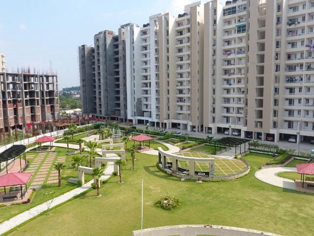 Rental | 3 BHK + Pooja Room 1738 Sq.Ft. Apartment in SBP Housing Park