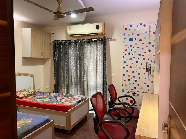 Rental | 3 BHK + Pooja Room 1758 Sq.Ft. Apartment in BPTP Park Grandeura