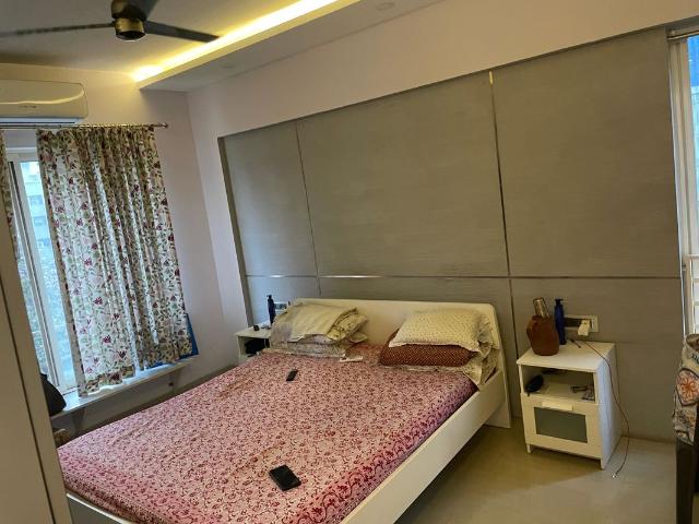 Rental | 3 BHK + Pooja Room 1750 Sq.Ft. Apartment in Clover Acropolis