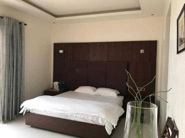 Rental | 3 BHK + Pooja Room 1775 Sq.Ft. Apartment in Hazratganj