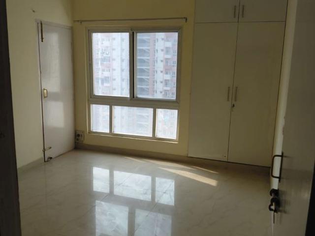 Rental | 3 BHK + Pooja Room 1800 Sq.Ft. Apartment in UPAVP Ganga Yamuna And Hindon Enclave