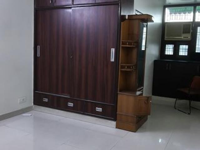 Rental | 3 BHK + Pooja Room 1800 Sq.Ft. Apartment in DDA Platinum Heights