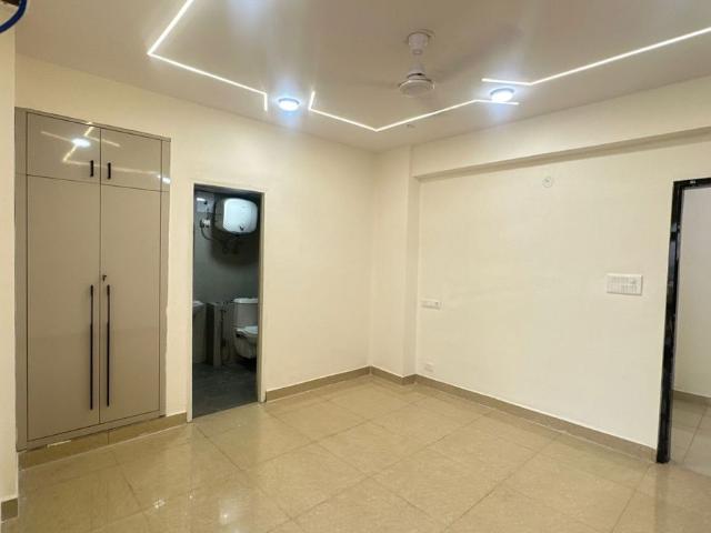 Rental | 3 BHK + Pooja Room 1800 Sq.Ft. Apartment in Sector 19 Dwarka