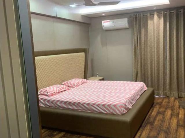 Rental | 3 BHK + Pooja Room 1801 Sq.Ft. Apartment in Hazratganj