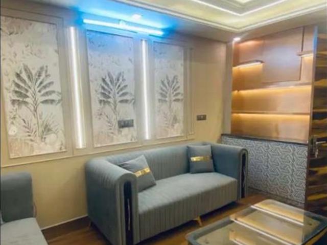 Rental | 3 BHK + Pooja Room 1810 Sq.Ft. Apartment in Hazratganj