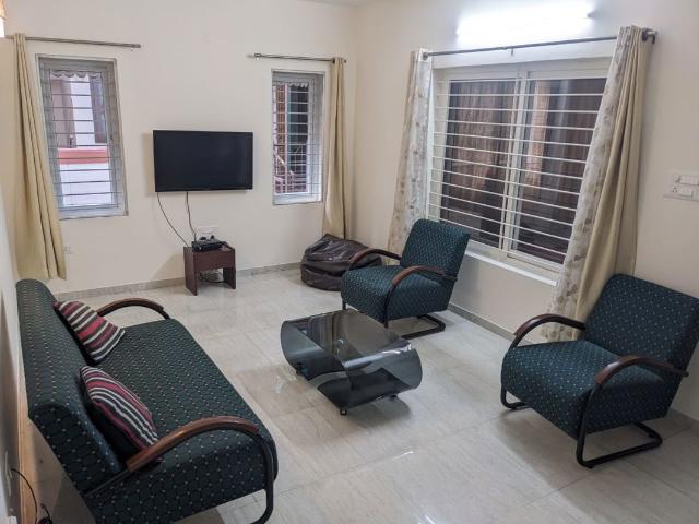Rental | 3 BHK + Pooja Room 1850 Sq.Ft. Apartment in Indiranagar