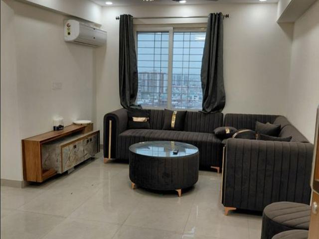 Rental | 3 BHK + Pooja Room 1900 Sq.Ft. Apartment in Aditya Mega City