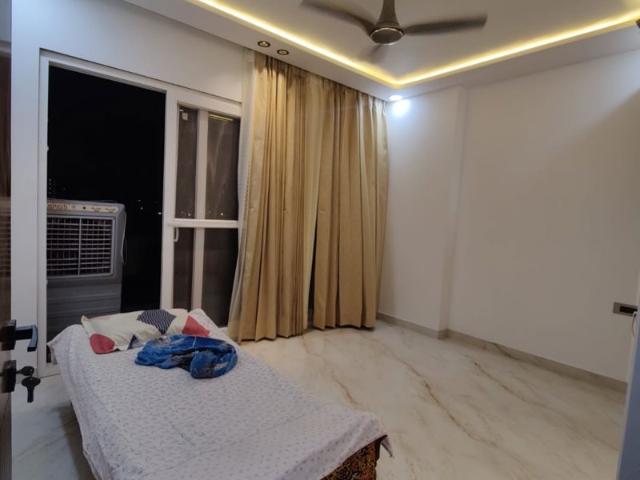 Rental | 3 BHK + Pooja Room 1900 Sq.Ft. Apartment in Swami Shraddhanand Park