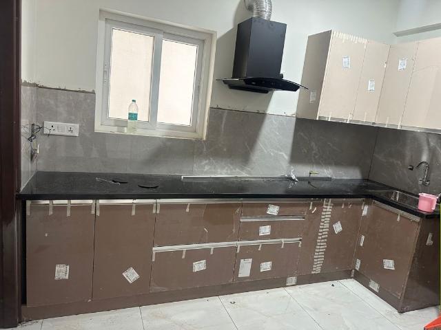 Rental | 3 BHK + Pooja Room 1960 Sq.Ft. Apartment in Poulomi Avante