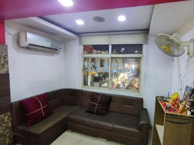 Rental | 3 BHK + Pooja Room 2000 Sq.Ft. Apartment in Hazratganj