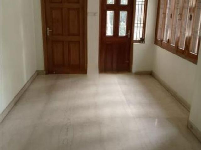 Rental | 3 BHK + Pooja Room 2000 Sq.Ft. Apartment in Hazratganj