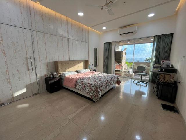 Rental | 3 BHK + Pooja Room 2000 Sq.Ft. Apartment in Lokhandwala Minerva Mahalaxmi