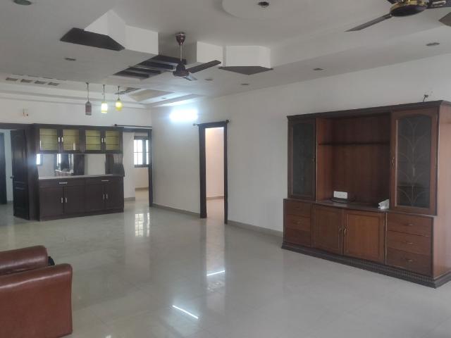 Rental | 3 BHK + Pooja Room 2000 Sq.Ft. Apartment in SR Pride Madhapur