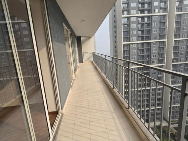 Rental | 3 BHK + Pooja Room 2088 Sq.Ft. Apartment in Godrej Woods