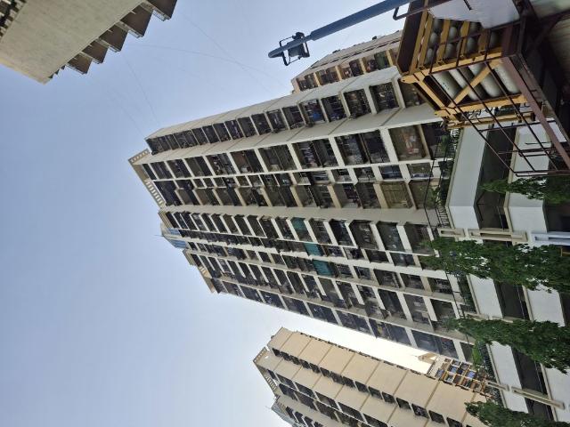 Rental | 3 BHK + Pooja Room 2239 Sq.Ft. Apartment in Neelkanth Heights