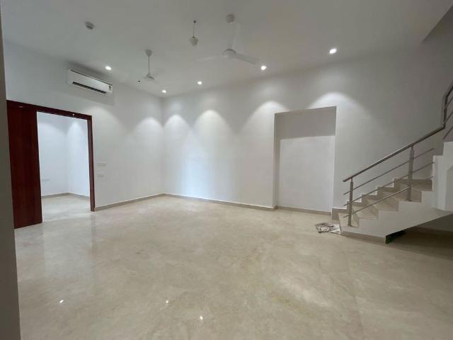 Rental | 3 BHK + Pooja Room 2600 Sq.Ft. Apartment in Indiabulls Sky