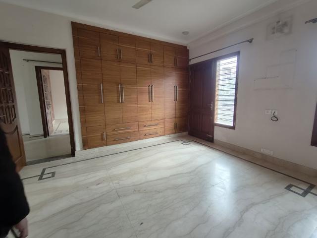 Rental | 3 BHK + Pooja Room 2850 Sq.Ft. Apartment in Ardee City