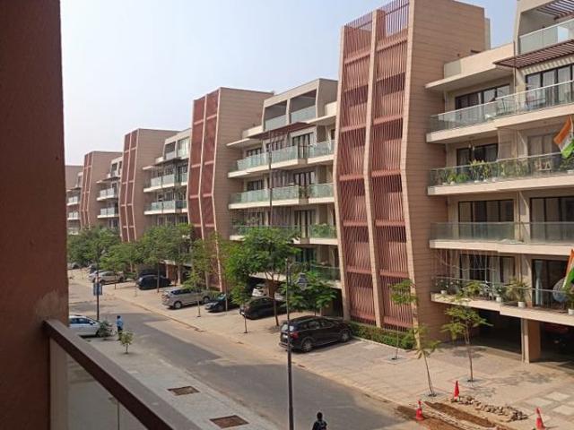 Rental | 3 BHK + Pooja Room 300 Sq.Yd. Apartment in Adani Samsara