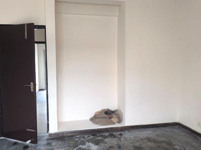 Rental | 3 BHK + Pooja Room 300 Sq.Yd. Apartment in BPTP Park 81