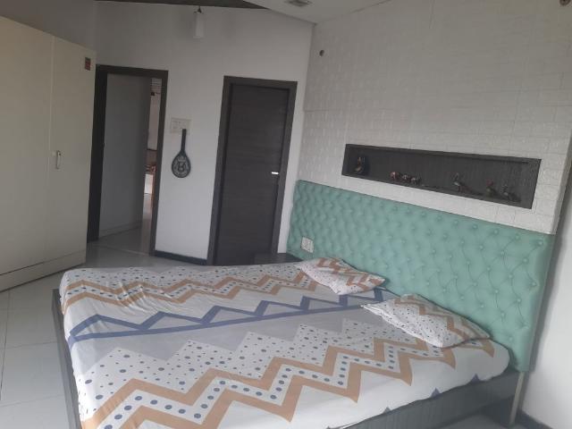 Rental | 3 BHK + Pooja Room,Extra Room,Store Room 1860 Sq.Ft. Apartment in Moroccan Cooperative Housing Society