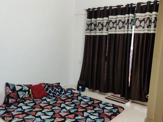 Rental | 3 BHK + Pooja Room,Extra Room 1100 Sq.Ft. Apartment in Solitaire Residency